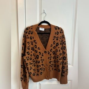 Tan leopard print Old Navy cardigan